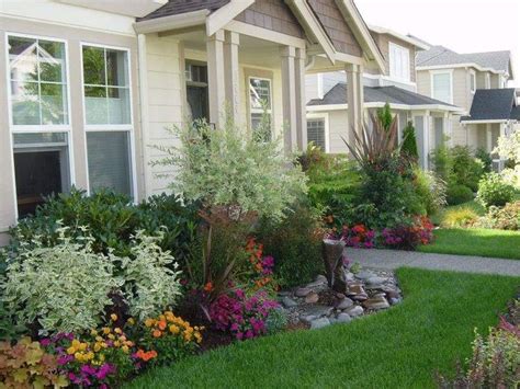 Great foundation planting is like an appropriate frame for an incredible painting. Garden Ideas For The Front Of The House - Home Decorating ...