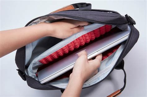 Whether it's for gaming at home or on the road, the alienware vindicator backpack has you covered. Kalidi 13.3 - 17.3 Inch Notebook Briefcase Business ...