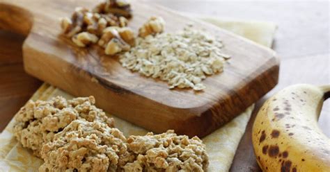 Switch up the fruits with the seasons to keep this bake good fresh and exciting. Low Sodium Oatmeal Cookies Recipes | Yummly