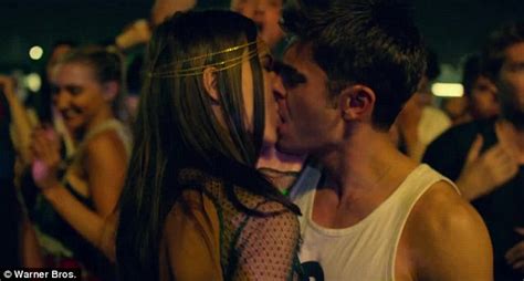 Zac Efron And Emily Ratajkowski Hook Up In New Trailer For