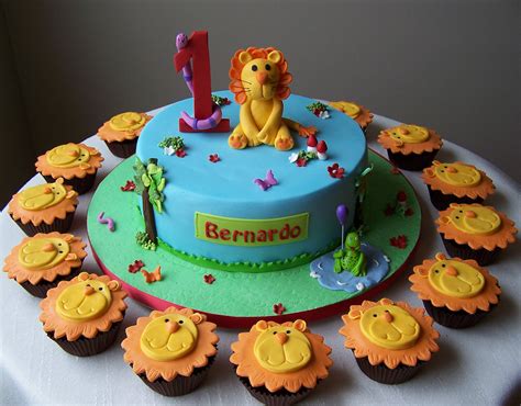 See more ideas about lion cakes, cupcake cakes, animal cakes. Lion cake and cupcakes | Beth | Flickr