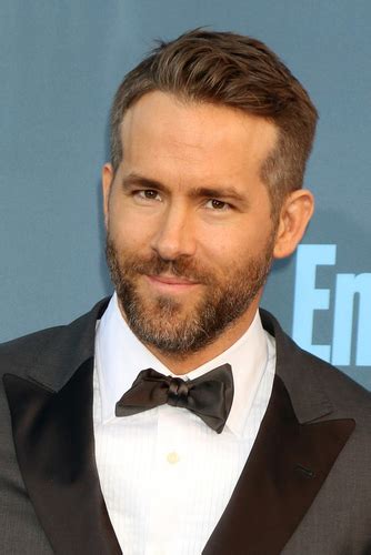 55 Alluring Ryan Reynolds Hairstyles Style Inspiration For Men Pinkvilla