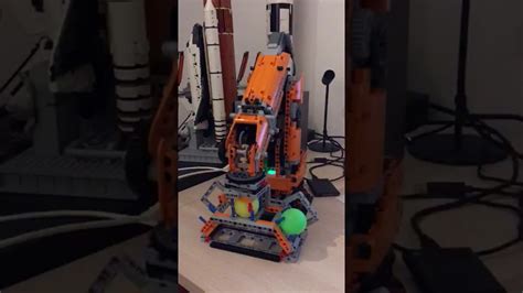 Kuka Lego Roboter In Action Youtube