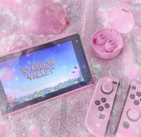 Pin By ｡ 🌸 𝐻𝒶𝓂𝐻𝒶𝓂 🌸 ｡ On Gaming Setup And Bedroom Goals In