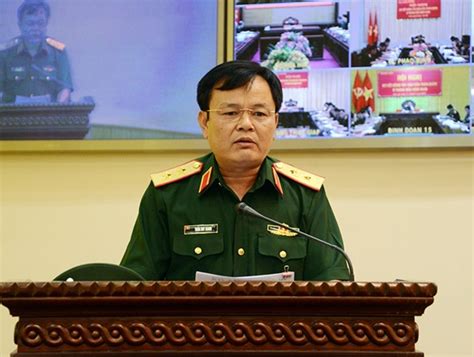 Chiều 21/6, tại buổi họp báo thông báo tình hình kết quả công tác công an 6 tháng đầu năm 2021 của bộ công an, đại diện bộ căn cứ quyết định này cũng như các chứng cứ, tài liệu thu thập được, ngày 15/6, cơ quan điều tra ban hành quyết định khởi tố, bắt tạm giam bị can nguyễn duy linh, nguyên. Cảnh sát biển Việt Nam