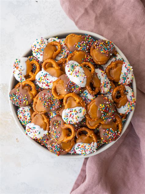 Easy Chocolate Caramel Pretzels Ready In 30 Minutes