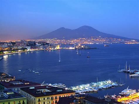 Viaggiare A Napoli La Città Del Sole