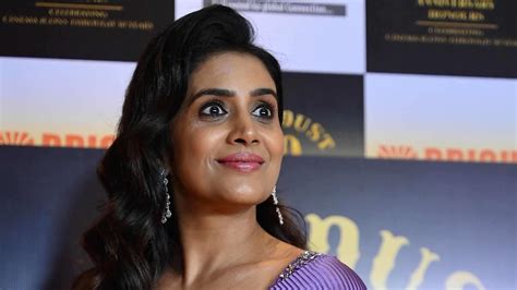 Sonali Kulkarni Apologises After Calling Indian Girls Lazy Have Discovered Loads From This
