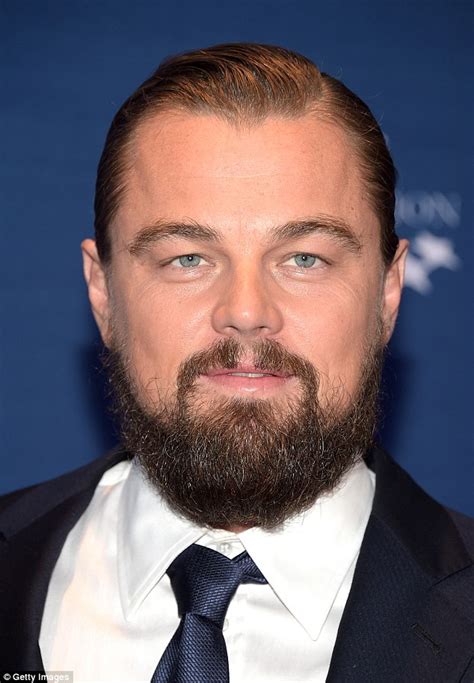 Leonardo Dicaprio Shows Bushy Beard At Clinton Awards Daily Mail Online
