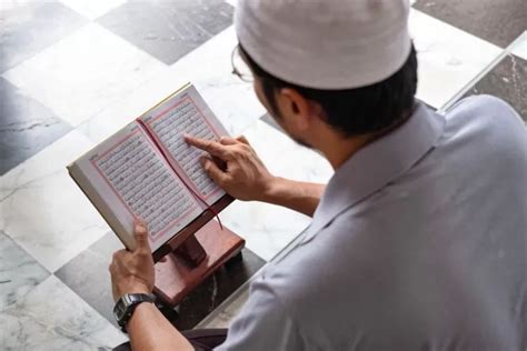 Luar Biasa Inilah Manfaat Membaca Al Quran Setiap Hari Akurat