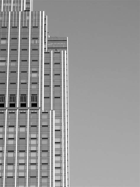 Modern Facade Of Skyscraper In City Center · Free Stock Photo