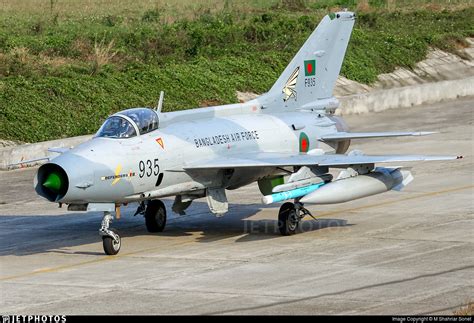 F935 Chengdu F 7bg Bangladesh Air Force M Shahriar Sonet