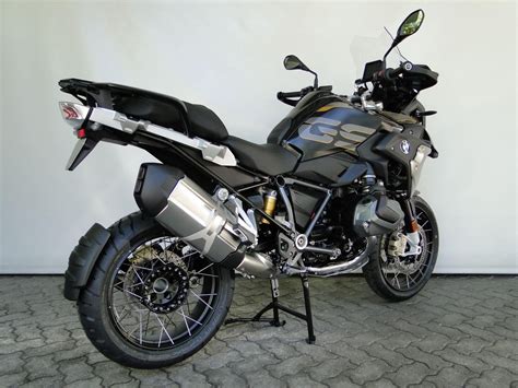 The r 1250 gs comes with disc front brakes and disc rear brakes along with abs. Motorrad Vorführmodell kaufen BMW R 1250 GS EXCLUSIVE NEU ...