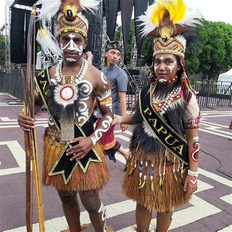Sewa Baju Papua Hub Papua Indonesia Festival Captain Hat