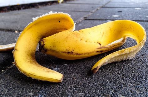 Why You Should Never Throw Out Banana Peels