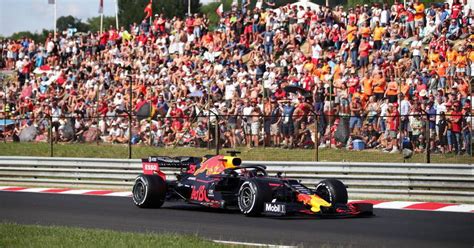 Het is de laatste race voordat de formule 1, na twaalf van de 23 races, met zomerstop gaat. Ook F1-race in Hongarije zeker zonder publiek | Autosport ...