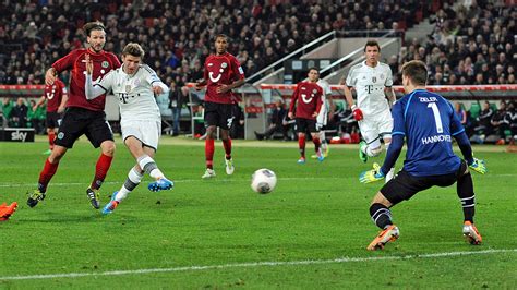 Fußball bundesliga premier league primera division serie a. Bayern Munich: Müller to miss Schalke match :: DFB ...