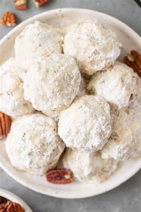 Snowball Cookies Recipe With Pecans Tasty Treats And Eats