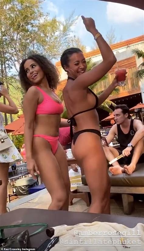 Love Island S Amber Gill Shows Off Her Moves As She Twerks In A Pink Bikini In Thailand Daily