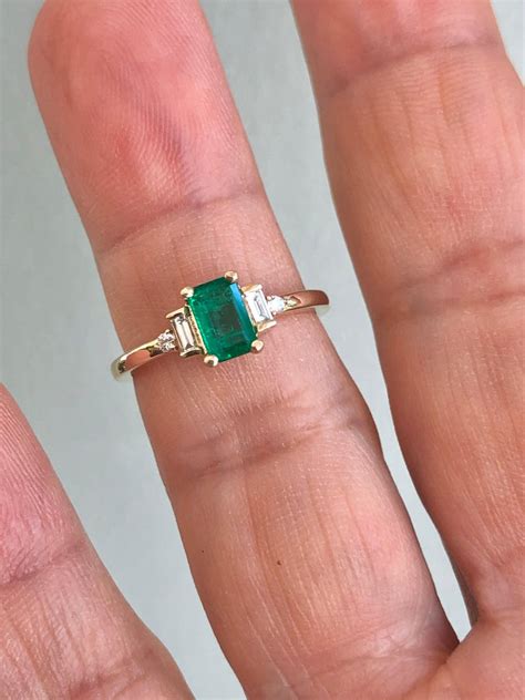Rectangular Cut Emerald And Diamond Ring Gold At 1stdibs Rectangle
