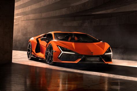 Lamborghinis 1000 Hp Revuelto Plug In Hybrid Is The Brands Future