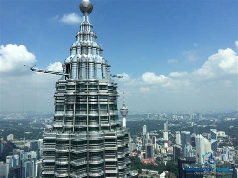 Photo Description View From The 86th Floor Petronas Twin Towers
