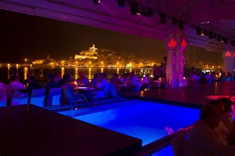 Lionel messi y antonela roccuzzo. "Lío" en Ibiza: codéate con Irina Shayk, Messi o Leonardo ...