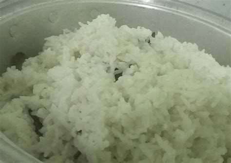 Bagi anda yang belum pernah melakukannya, untuk memastikan nasi matang maka cicipi secara berkala. Cara Memasak Nasi Langsung Dengan Dandang : 7 Cara Memasak Nasi Dengan Kompor Gas - Rendam cabai ...