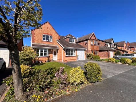 4 Bed Detached House For Sale In The Chimes Tarleton Preston Pr4 Zoopla