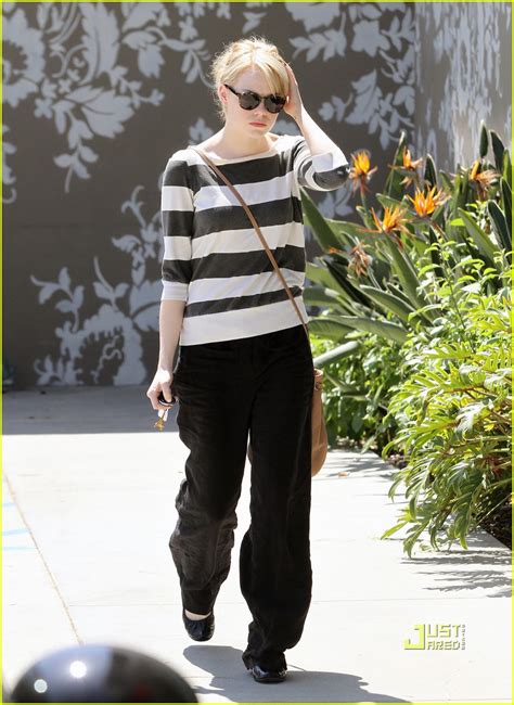 Emma Stone Shows Her Stripes Photo 2534575 Emma Stone Pictures