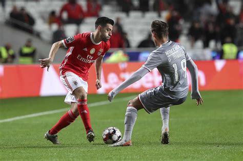 Ouvir em direto em direto. Siga os jogos do Benfica ao Vivo e em Direto - SL Benfica