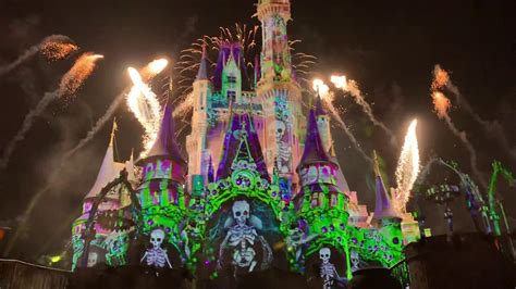 Disneys Not So Spooky Spectacular Debut At Mickeys Not So Scary