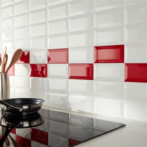 Trentie White Gloss Plain Ceramic Wall Tile 200x100mm 40 Per Pack