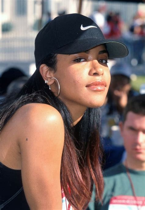 Picture Of Aaliyah Aaliyah Aaliyah Pictures Aaliyah Outfits