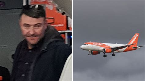 Passenger Thrown Off Easyjet Flight To Iceland Breaks Iphone In Half