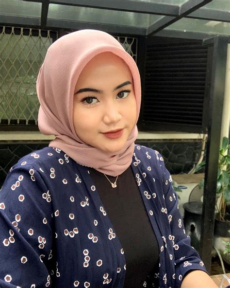 Foto Hijabers Cantik Dan Imut Part 2