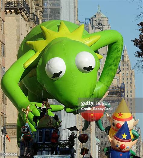 Kermit The Frog 2011 Photos And Premium High Res Pictures Getty Images
