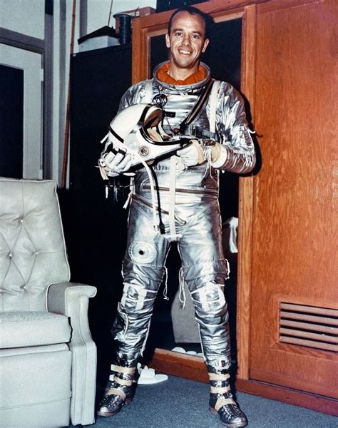 Alan Shepard First American In Space May 5 1961