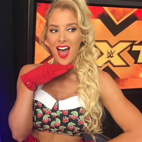 Picture of Lacey Evans