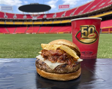 Aramark Sports Entertainment Dishes Out Inventive Menu Creations And