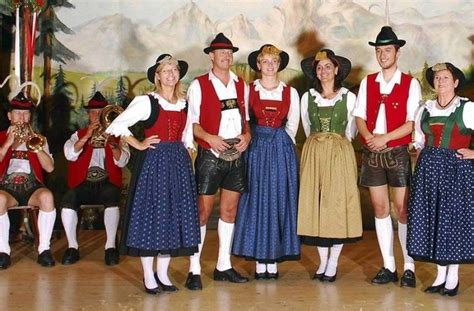 Vestimenta Tradicional De Los Alemanes Emblema De La Cultura Alemana