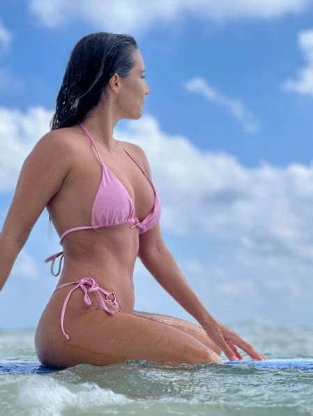 India Mart Nez Presume De Nalgas En Su Ltimo Posado En Bikini La