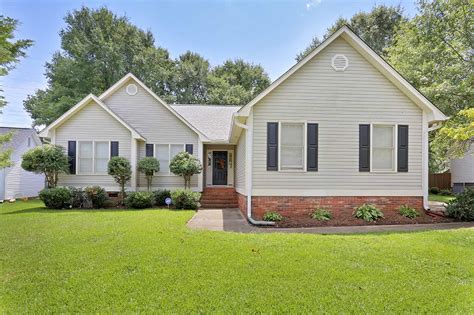 Fountain inn is also famous for its perennial festivals and feasts. 103 Flagstar Court, Fountain Inn, SC 29644 - Homes for ...
