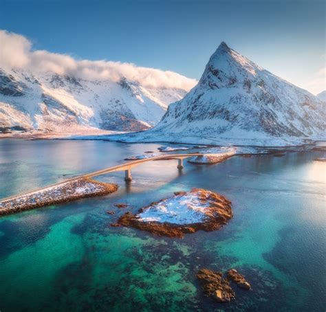 Noruega Fotos Aéreas Paisaje Mar Montañas Foto Premium