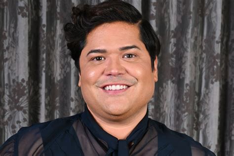 Harvey Guillén Believed He Couldn’t Succeed In Hollywood As A Fat Gay Latino Them