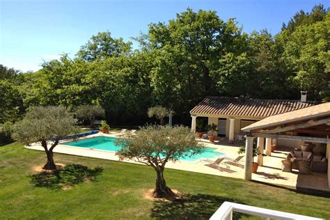 provence luxury holiday home with pool to rent near uzes