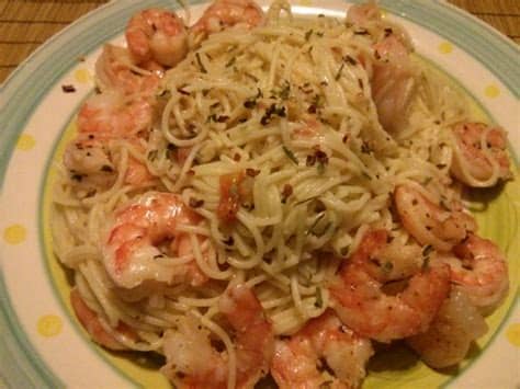 Toss the pasta with the shrimp mixture, parsley, remaining 1/2 tbsp butter and 1/2 cup of the reserved pasta water (adding more if the pasta seems. Garlic Shrimp with Angel Hair Pasta | All Kinds of Recipes