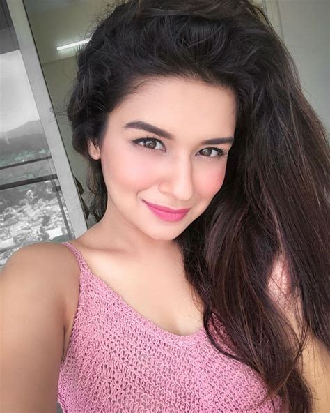 63 Super Hot And Sexy Avneet Kaur Images Avneet Kaur Images