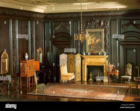 E 4 English Drawing Room Of The Late Jacobean Period 1680 1702 C