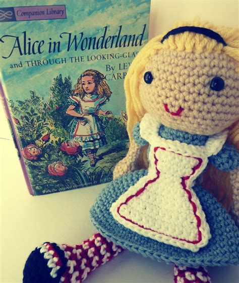 Free Alice In Wonderland Crochet Doll Pattern With Images Amigurumi